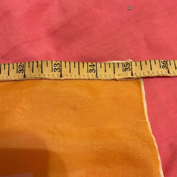 Vintage “Miss Pat” rolled edge silk blend made in Japan rose floral design scarf - Picture 10 of 11